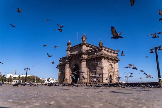 No population at gateway of india due to covid effect 